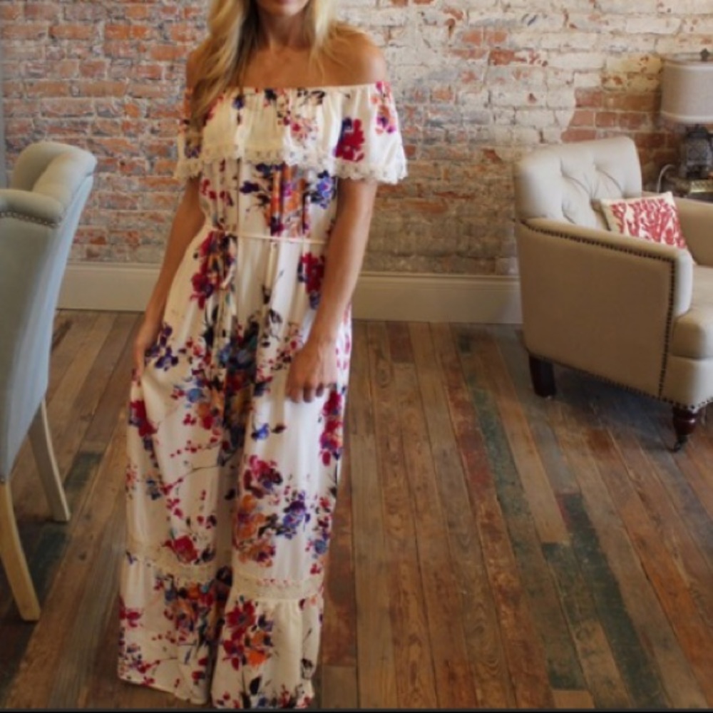 💙COMING SOON💙Summer Floral BOHO Maxi Dress